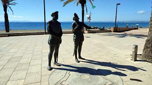 77 - Rosas - Paseo Maritime et Plage Nova